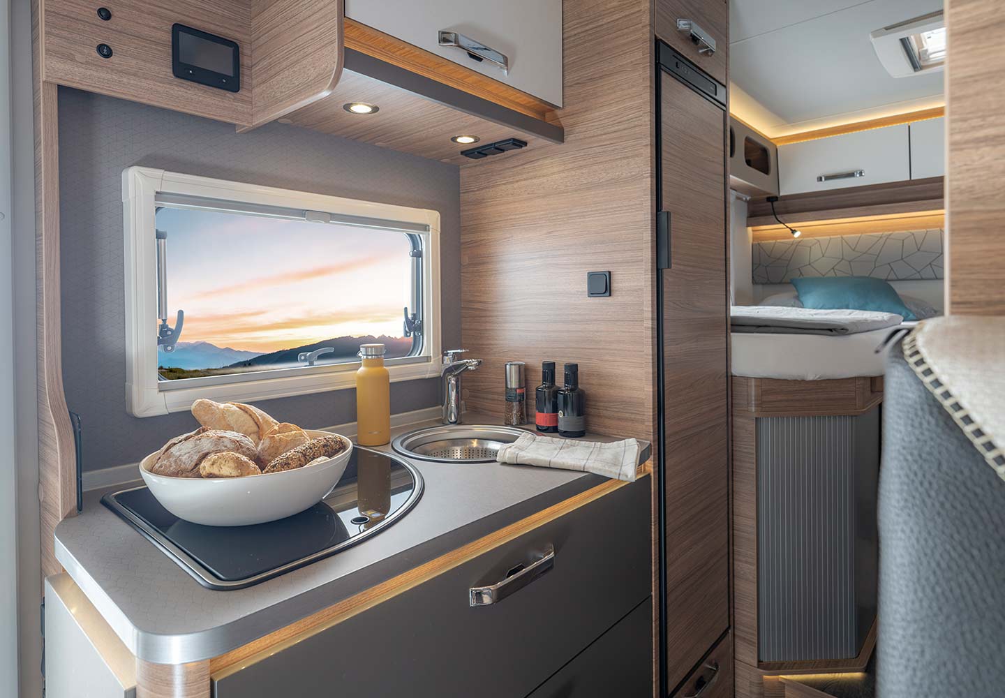 WEINSBERG CaraSuite bedroom